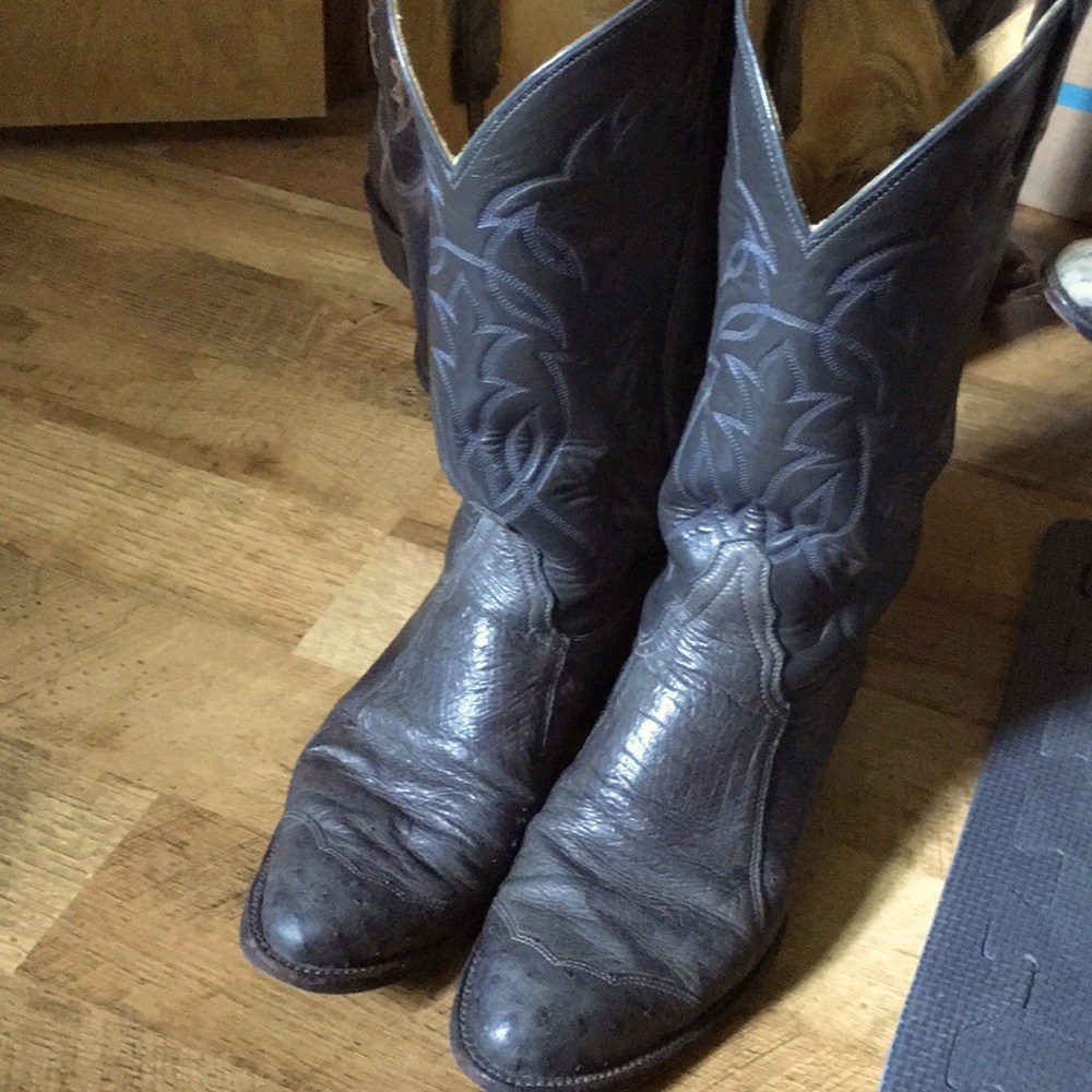 Tony Lama Gray Ostrich men’s 9